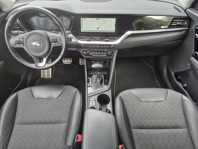 KIA Niro 1.6 GDi Hybrid DynamicPlusLine Automaat / Allseason banden / Apple Carplay Android Auto / Stuur- en Stoelverwarming / Adaptief CC / Trekgewicht 1300 kg / Achteruitrijcamera / Climate control /