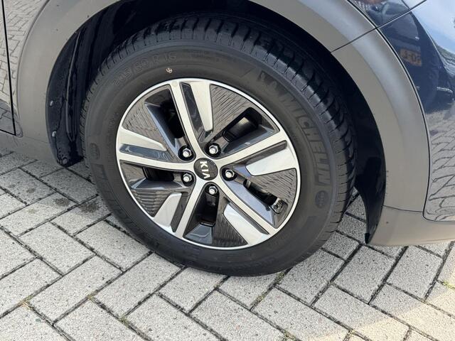 KIA Niro 1.6 GDi Hybrid DynamicLine Cruise control, achteruitrij camera, navigatie Apple CarPlay/Android Auto, automaat, hybride!