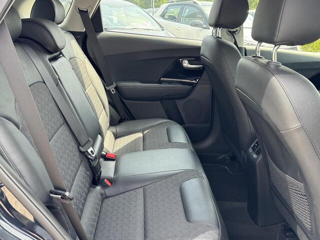KIA Niro 1.6 GDi Hybrid DynamicLine Cruise control, achteruitrij camera, navigatie Apple CarPlay/Android Auto, automaat, hybride!