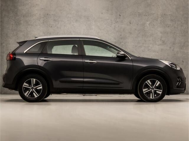 KIA Niro 1.6 GDi Hybrid DynamicLine 142Pk Automaat (APPLE CARPLAY, GROOT NAVI, CAMERA, ADAPTIVE CRUISE, LEDER, SPORTSTOELEN, PARKEERSENSOREN, NIEUWE APK, NIEUWSTAAT)