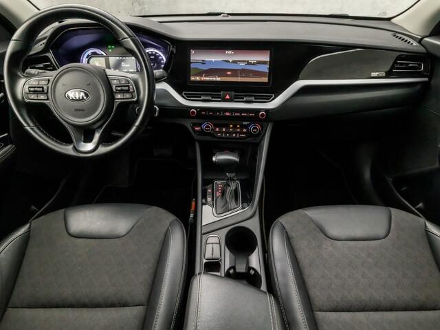 KIA Niro 1.6 GDi Hybrid DynamicLine 142Pk Automaat (APPLE CARPLAY, GROOT NAVI, CAMERA, ADAPTIVE CRUISE, LEDER, SPORTSTOELEN, PARKEERSENSOREN, NIEUWE APK, NIEUWSTAAT)