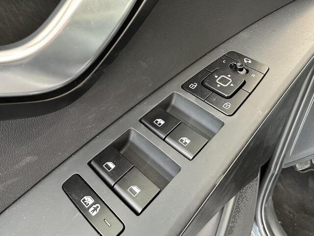 KIA Niro 1.6 GDi Hybrid DynamicPlusLine Head-up Display, Schuifdak, Zeer Netjes