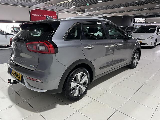 KIA Niro 1.6 GDi Hybrid DynamicLine Trekhaak, Navigatie, Camera.