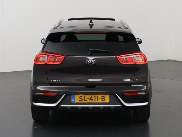 KIA Niro 1.6 GDi Hybrid Edition | Schuif/Kanteldak | Navigatie | Parkeercamera | Stoel/Stuurverwarming | Cruise Control | Climate Control |
