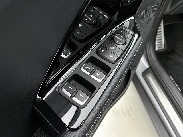 KIA Niro 1.6 GDi Hybrid ExecutiveLine | Ledere bekleding | Kantel/schuifdak | Stoelverwarming/verkoeling | Navigatie |