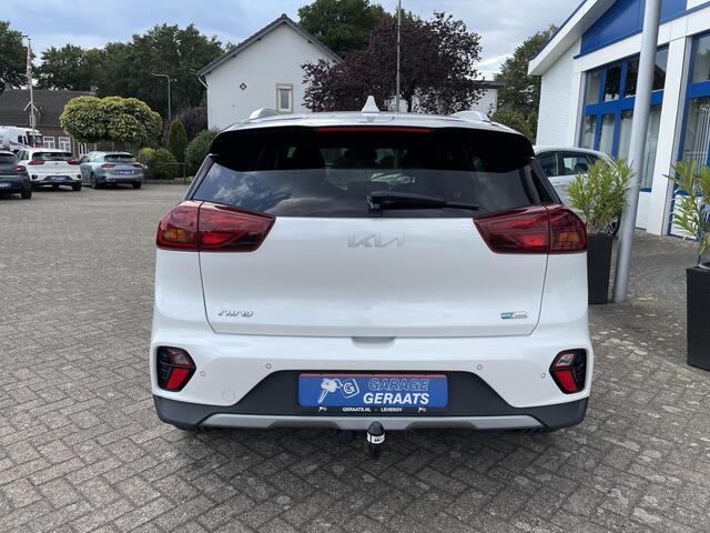 KIA Niro 1.6 GDi Hybrid DynamicPlusLine Style Pack | 18" LM-Velgen, Trekhaak, Navigatie, Parkeersensoren en camera, Digitaal Display, Applecarplay/AndroidAuto