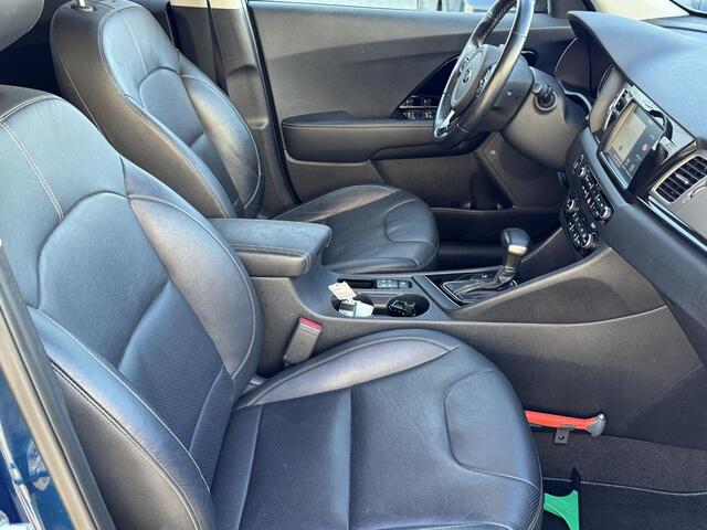 KIA Niro 1.6 GDi Hybrid ExecutiveLine | Trekhaak | Stoel/Stuurverwarming | Lederen bekleding | Full map navigatie | Parkeer sensoren | Apple Carplay/Android Auto |