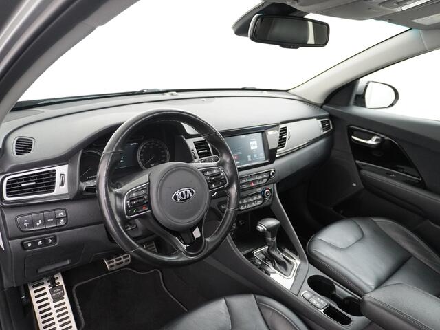 KIA Niro AUT-6 PHEV Plug In Hybride! Leer+Elektr.+Verwarmd+Gekoeld/Geventileerd! Schuifdak Navi Apple Android Carplay AutoPilot Stuurbekr. Camera PDC LED LMV VoorruitVerwarmd Adaptive-CruiseControl MultiMedia-vb. Rijstrooksensor ESP BAS Autonoom-Remsysteem 1.6 GD 