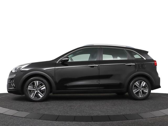 KIA Niro 1.6 GDi Hybrid DynamicLine Climate control - Adaptive cruise control - Achteruitrij camera - Parkeersensoren achter - Fabrieksgarantie tot 04-2028