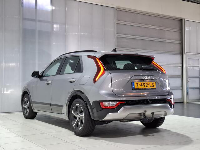 KIA Niro 1.6 GDi Hybrid DynamicLine incl.trekhaak, 1.300 kilo trekgewicht, Apple Carplay/Android Auto, Navigatie, Camera.