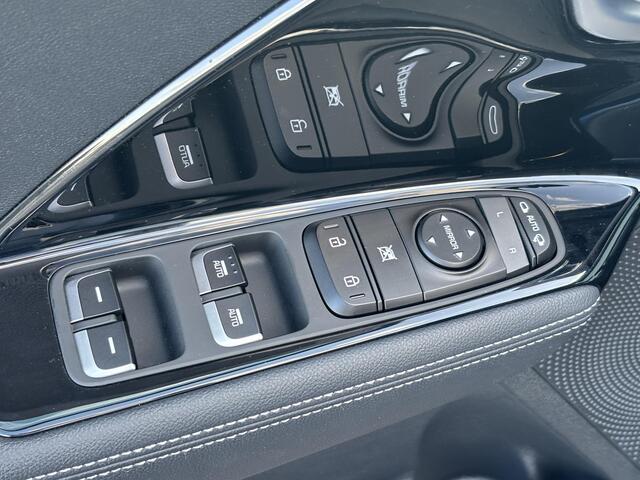 KIA Niro 1.6 GDi Hybrid DynamicLine Navigatie, NL-auto, Nieuw logo! 1e eign. Nederlandse auto, All-season banden, Achteruitrijcamera, Adaptieve cruise control, Dealer onderhouden