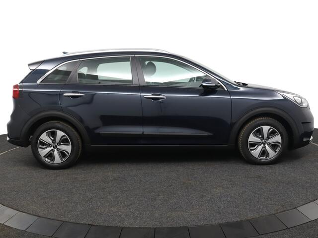 KIA Niro 1.6 GDi Hybrid DynamicLine - Navigatie - Cruise Control - Climate Control - Achteruitrijcamera - 12 Maanden Bovag Garantie