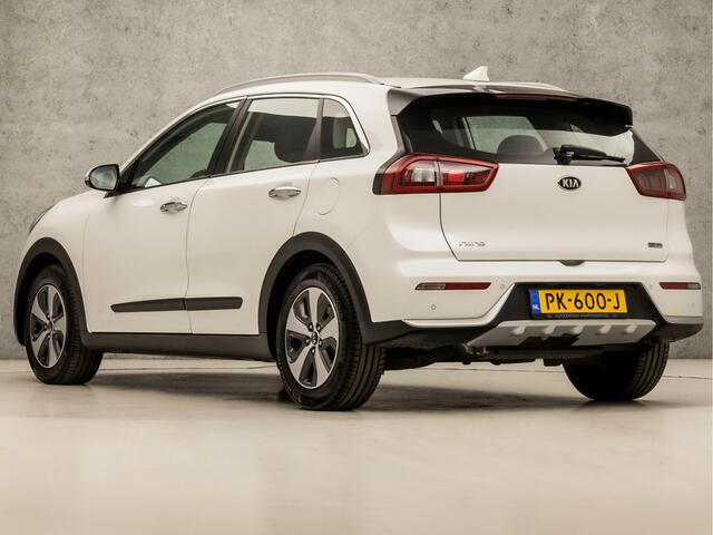 KIA Niro 1.6 GDi Hybrid DynamicLine 142Pk Automaat (APPLE CARPLAY, NAVIGATIE, CLIMATE, CAMERA, GETINT GLAS, SPORTSTOELEN, LEDER, LANE ASSIST, NIEUWE APK, NIEUWSTAAT)