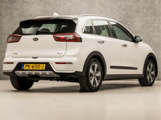 KIA Niro 1.6 GDi Hybrid DynamicLine 142Pk Automaat (APPLE CARPLAY, NAVIGATIE, CLIMATE, CAMERA, GETINT GLAS, SPORTSTOELEN, LEDER, LANE ASSIST, NIEUWE APK, NIEUWSTAAT)