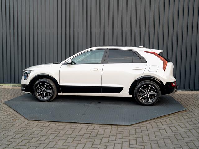 KIA Niro 1.6 GDi Hybrid DynamicPlusLine | Trekhaak | Schuif/Kanteldak | Head Up | Elk. A-klep | Leder | Prijs Rijklaar!!