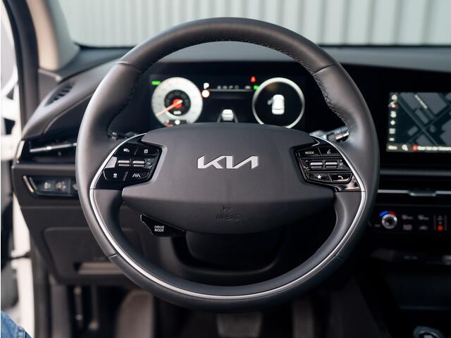 KIA Niro 1.6 GDi Hybrid DynamicPlusLine | Trekhaak | Schuif/Kanteldak | Head Up | Elk. A-klep | Leder | Prijs Rijklaar!!