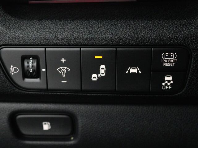KIA Niro 1.6 GDi Hybrid ExecutiveLine | Leder | Stoelkoeling + Stoelverwaming | Camera | Nederlandse Auto | NAP |