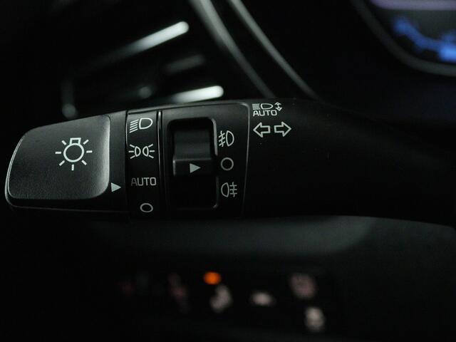 KIA Niro 1.6 GDi Hybrid ExecutiveLine | Leder | Stoelkoeling + Stoelverwaming | Camera | Nederlandse Auto | NAP |