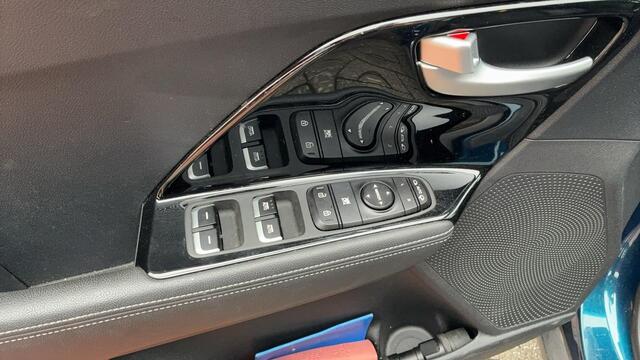 KIA Niro 1.6 GDI HYBRID FIRST EDITION I AUTOMAAT I TREKHAAK I APPLE CARPLAY I ACHTERUITRIJCAMERA