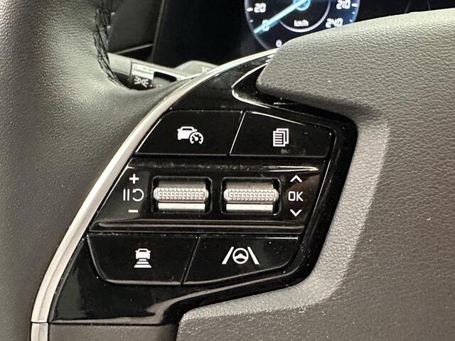 KIA Niro 1.6 GDi Hybrid DynamicLine TREKHAAK / ACHTERUITRIJCAMERA / NAVIGATIE