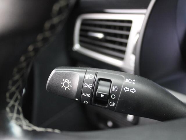 KIA Niro 1.6 GDi Hybrid DynamicLine | Trekhaak | Camera | Parkeersensor v+a | Clima | Cruise | Navi | 16" LM | Apple Carplay/Android Auto |