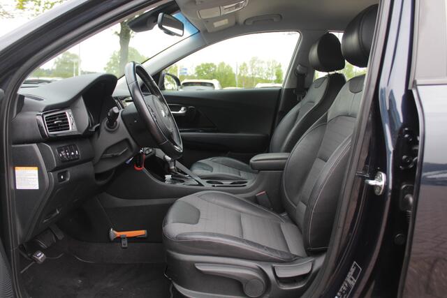 KIA Niro 1.6 GDi Hybrid ExecutiveLine / Camera / Leder / Navigatie / Leder / 16'' / Stuur+Stoelverwarming / Cruise Control