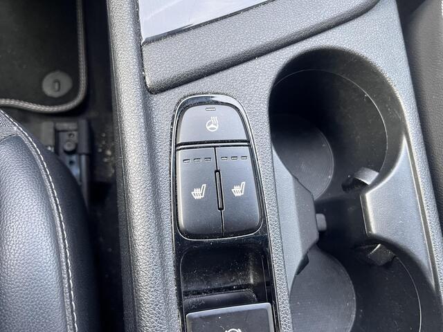 KIA Niro 1.6 GDi Hybrid DynamicPlusLine | Stoel en Stuurverwarming | Trekhaak | LMV | Achteruitrijcamera | PDC