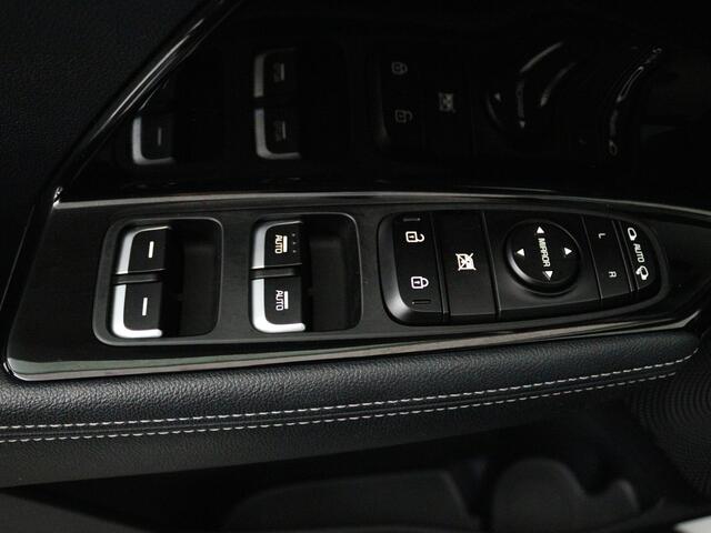 KIA Niro 1.6 GDi Hybrid DynamicPlusLine | Trekhaak | Camera | Dodehoek Assistent | Stuur & Stoelverwarming | Nederlandse Auto | NAP |