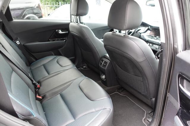 KIA Niro Executive Line plus 64 KWH Panorama,Stoel ventilatie/verwarming Zeer verzorgd