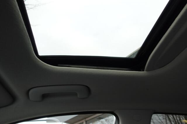 KIA Niro Executive Line plus 64 KWH Panorama,Stoel ventilatie/verwarming Zeer verzorgd