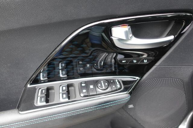 KIA Niro Executive Line plus 64 KWH Panorama,Stoel ventilatie/verwarming Zeer verzorgd