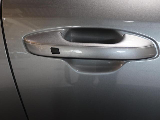 KIA Niro 1.6 GDi Hybrid DynamicPlusLine | Panoramadak | Stoel/Stuurwielverwarming | Head-Up Display | Dodehoek detectie |