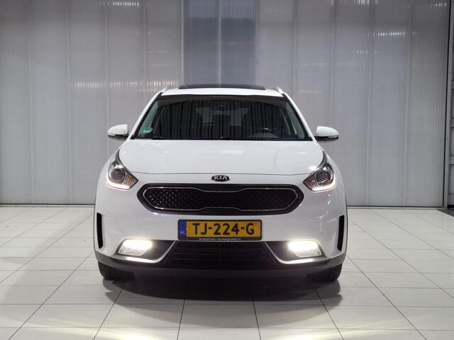 KIA Niro 1.6 GDi Hybrid Design Edition , Stoel en Stuur verwarming, schuif kantel dak. Navigatie.
