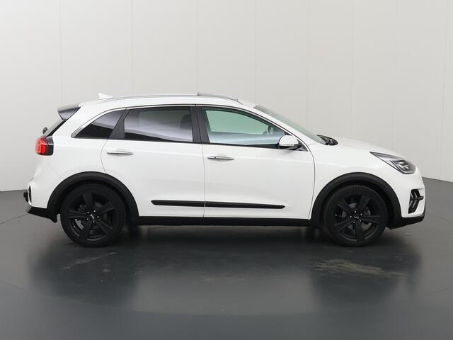 KIA Niro 1.6 GDi Hybrid ExecutiveLine | Trekhaak | Panoramadak | Lederen Bekleding | JBL Audio | Dodehoekdetectie | Stoel/Stuurwielverwarming | Stoelventilatie | Elektrisch bedienbare bestuurdersstoel met geheugenfunctie
