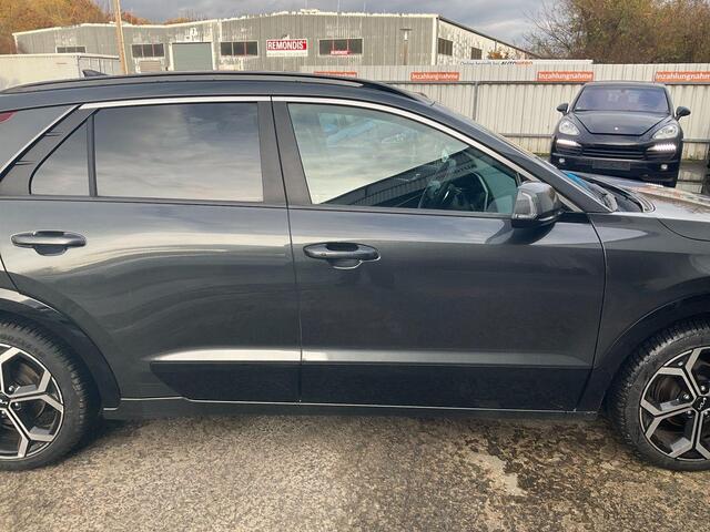 KIA Niro 1.6 GDi PHEV DynamicPlusLine | Stoelverwarming | Harman-Kardon Audiosysteem | Bestuurdersstoel Met Geheugen | Achteruitrijcamera | Adaptive Cruise Control