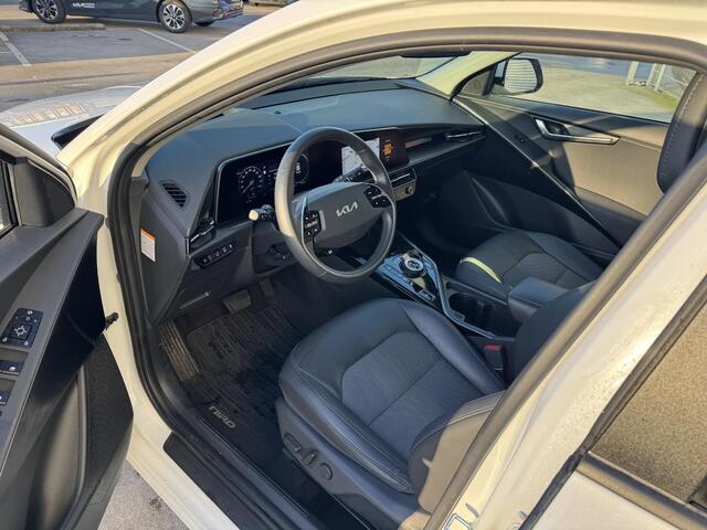 KIA Niro 1.6 GDi Hybrid DynamicPlusLine Edition Keyless | Privacyglass | Trekhaak | Electr. Stoelverstelling & Smart Achterklep