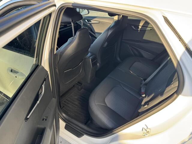 KIA Niro 1.6 GDi Hybrid DynamicPlusLine Edition Keyless | Privacyglass | Trekhaak | Electr. Stoelverstelling & Smart Achterklep