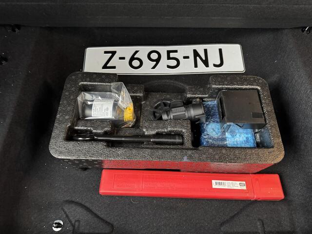 KIA Niro 1.6 GDi Hybrid DynamicLine Trekhaak | Clima | Cruise | Navi | Camera