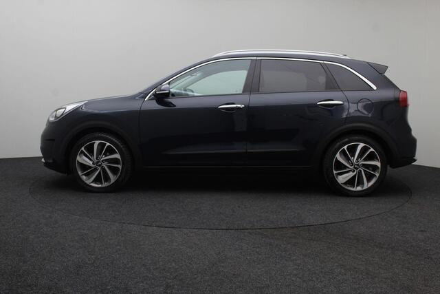 KIA Niro 1.6 GDi Hybrid SportsLine 2017 NAP | Navigatie | Airco | Cruise control | Stuurwielverwarming | Stoel verwarming + ventilatie | Trekhaak | Camera | Bluetooth | Lederen bekleding |