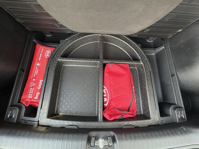 KIA Niro 1.6 GDi H. Dyn.Pl.L APPLECARPLAY-CAMERA-STOELVERWRMING-NAVI