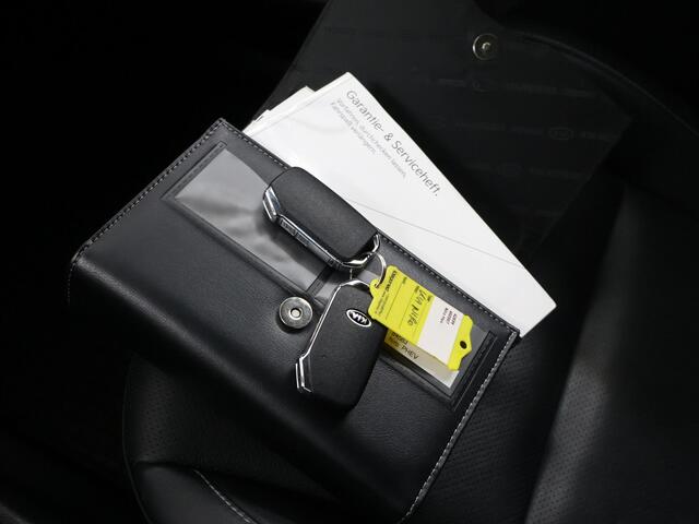 KIA Niro 1.6 GDi PHEV ExecutiveLine | Lederen Bekleding | JBL Audio | Dodehoekdetectie | Stoel/Stuurwielverwarming | Stoelventilatie | Elektrisch bedienbare bestuurdersstoel met geheugenfunctie