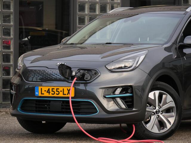 KIA Niro 64kWh/ 3-FASE/ SOH 100%/ DYNAMICPLUSLINE/ SCHUIFDAK