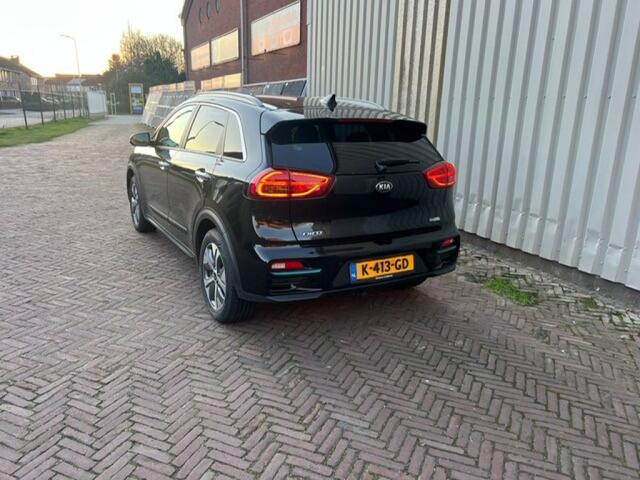 KIA Niro Executive Line, 3 fase, 64kWh, 204 Pk, Warmtepomp, leder, SOH 98% JBL Navi Car play Kia dealer ondehouden