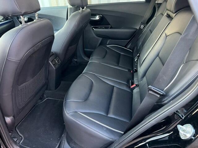 KIA Niro Executive Line, 3 fase, 64kWh, 204 Pk, Warmtepomp, leder, SOH 98% JBL Navi Car play Kia dealer ondehouden