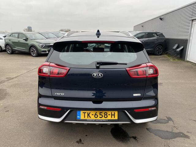 KIA Niro 1.6 GDi Hybrid DynamicLine NL-auto, boekjes compleet, parkeersensoren, cruise control, navigatie, Apple CarPlay/Android Auto, achteruitrijcamera