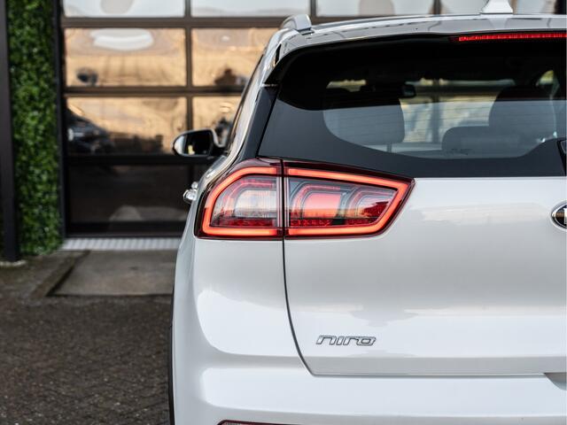 KIA Niro 1.6 GDi Hybrid DynamicLine | Carplay | Navi | Camera | Trekhaak |