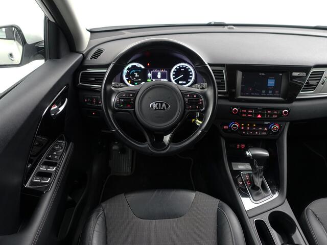 KIA Niro 1.6 GDi Hybrid ExecutiveLine- Carplay, Android Auto, Camera, Leder Interieur, Lane Assist, Xenon Led, Trekhaak
