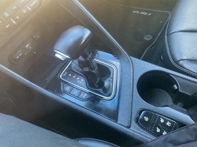 KIA Niro 1.6 GDi PHEV ExecutiveLine | Trekhaak | Leder | Schuifdak | Stoelverwarming/koeling | Adaptive cruise control | JBL audio | Geheugenstoelen | Camera