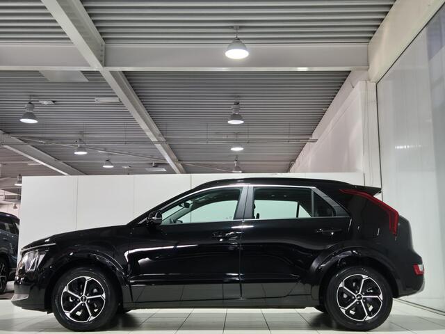 KIA Niro 1.6 GDi Hybrid DynamicLine , Uitvoorraad Leverbaar, snel rijden, 3.500,= euro korting. Leverbaar in zwart en donker grijs.