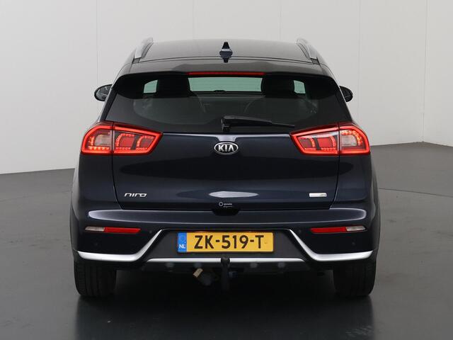 KIA Niro 1.6 GDi Hybrid ExecutiveLine | Trekhaak | Panoramadak | Lederen Bekleding | JBL Audio | Dodehoekdetectie | Stoel/Stuurwielverwarming | Stoelventilatie | Elektrisch bedienbare bestuurdersstoel met geheugenfunctie